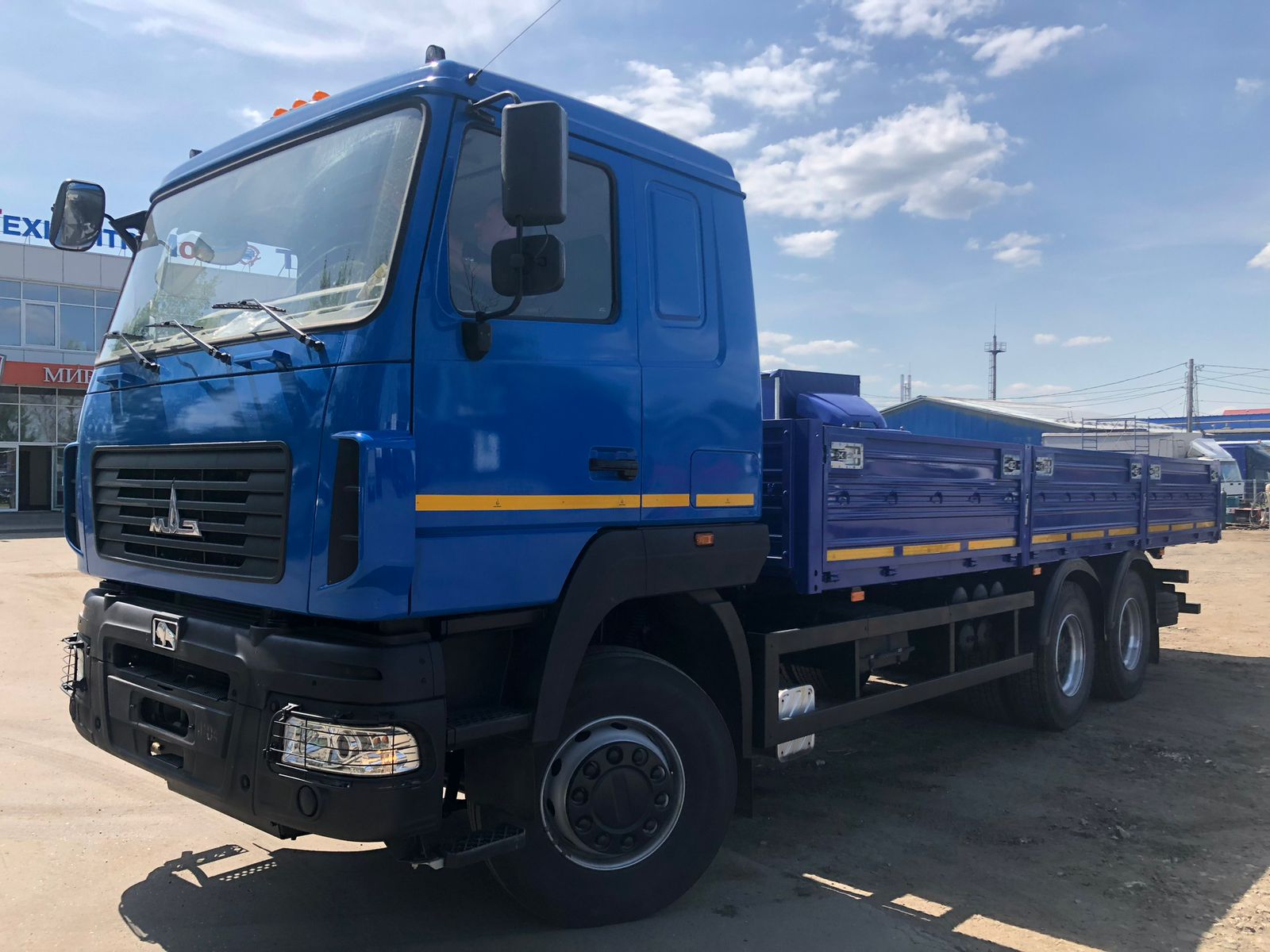 Бортовой автомобиль МАЗ-6312C5-8575-012 открытый борт 7800 6х4