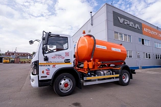 Вакуумная машина АВ-7028 DONGFENG Z80S 4 м.куб.